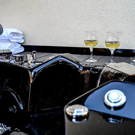 Premium Wellness & Apartament *